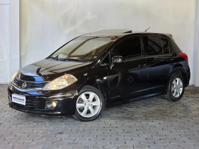 Nissan Tiida SL 1.8 (flex) (aut)