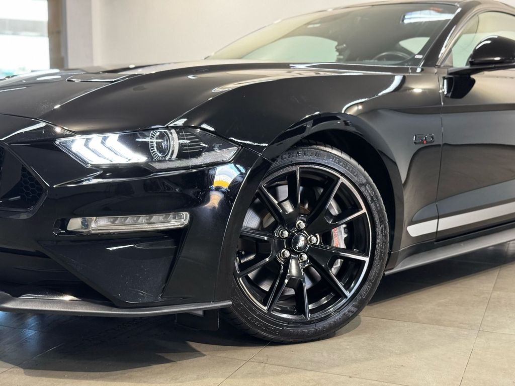 Mustang 5.0 Black Shadow V8