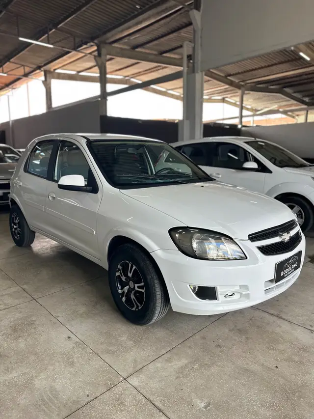 Carro Chevrolet Celta 2014 LT 1.0 (Flex)