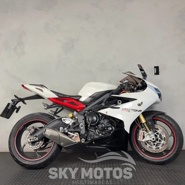 Carro Triumph Daytona 2013 675R (ABS)
