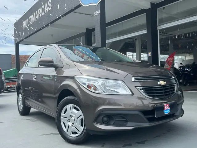 Carro Chevrolet Onix 2014 1.0 LT SPE/4