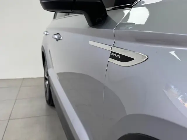 Carro Volkswagen Taos 2023 Highline 1.4 TSI