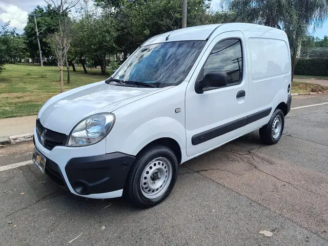 Carro Renault Kangoo Express 2018 1.6 16V Com Porta Lateral (Flex)
