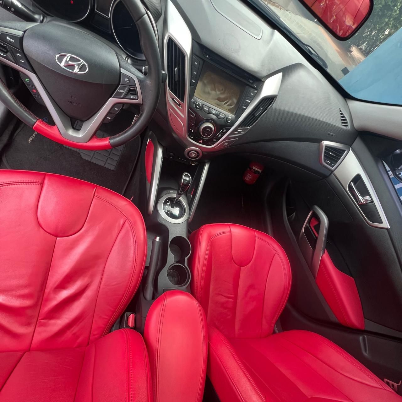 Hyundai Veloster