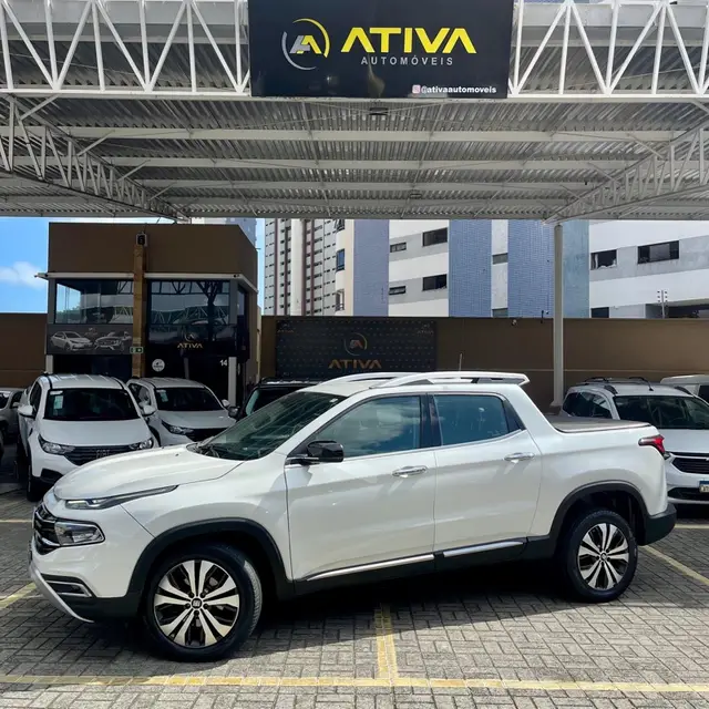 Carro Fiat Toro 2023 Volcano 2.0 TDI 4x4 (Aut)