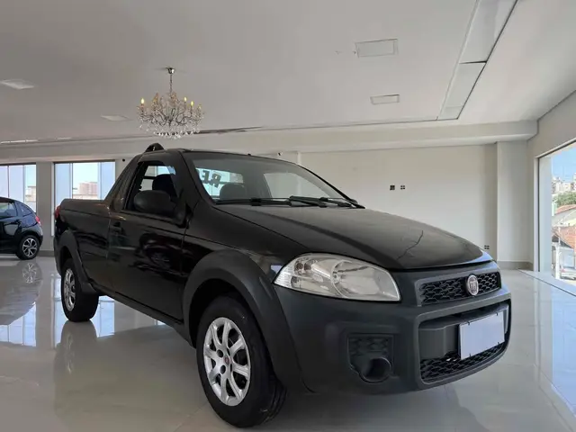 Carro Fiat Strada 2015 Working 1.4 (Flex)