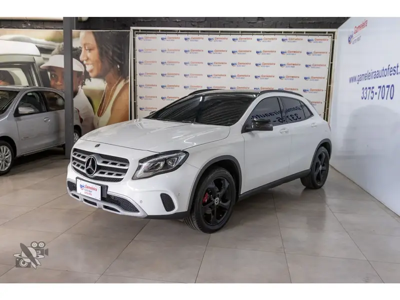 Mercedes-Benz GLA 200 Advance 1.6 Turbo (Aut)