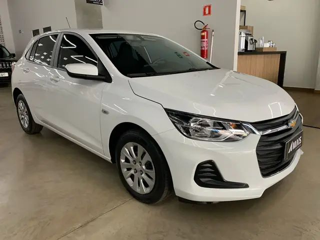 Carro Chevrolet Onix 2023 LT 1.0