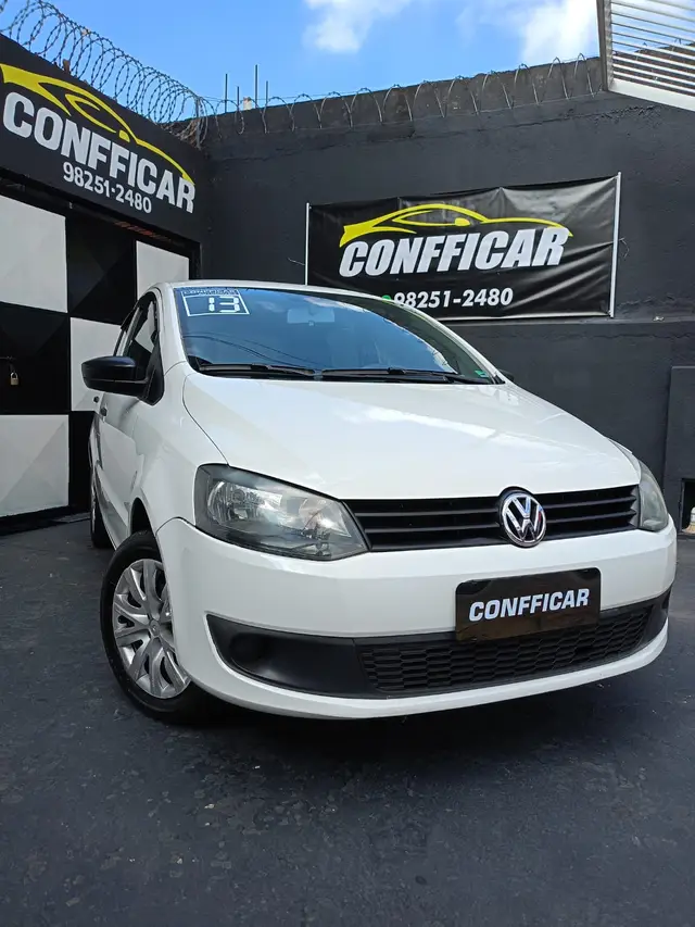 Carro Volkswagen Fox 2013 1.0 TEC (Flex) 4p