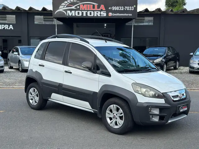 Carro Fiat Idea 2014 Adventure 1.8 16V E.TorQ (Flex)