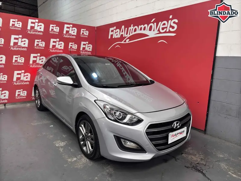 Hyundai i30 I30 1.8 16V MPI (Top)