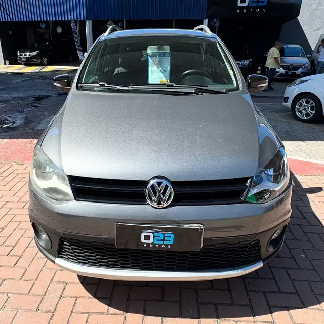 Carro Volkswagen CrossFox 2013 1.6 VHT (Flex)