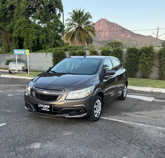 Carro Chevrolet Onix 2014 1.0 LT SPE/4