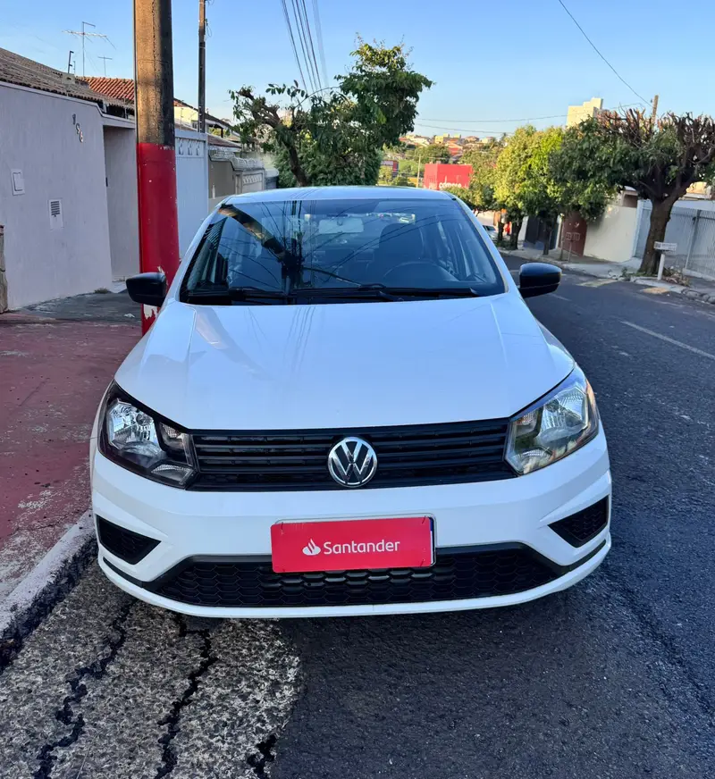 Volkswagen Voyage 1.0 MPI (Flex)