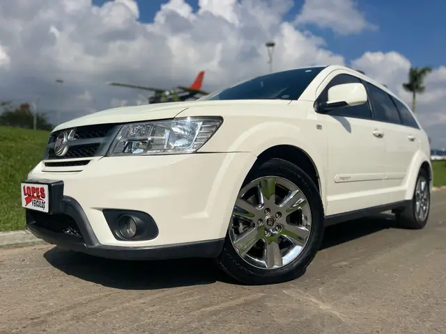 Carro Fiat Freemont 2013 2.4 16V Precision (Aut)