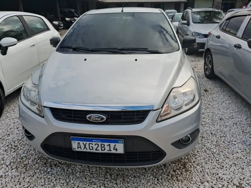 Ford Focus Sedan GLX 2.0 16V (Flex)