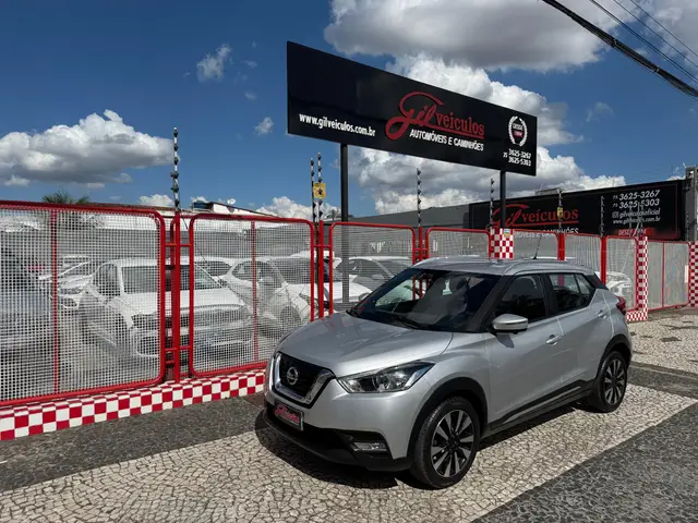 Carro Nissan Kicks 2017 1.6 SL CVT (Flex)