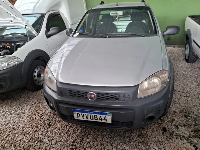 Carro Fiat Strada 2017 Hard Working 1.4 (Flex) (Cabine Simples)