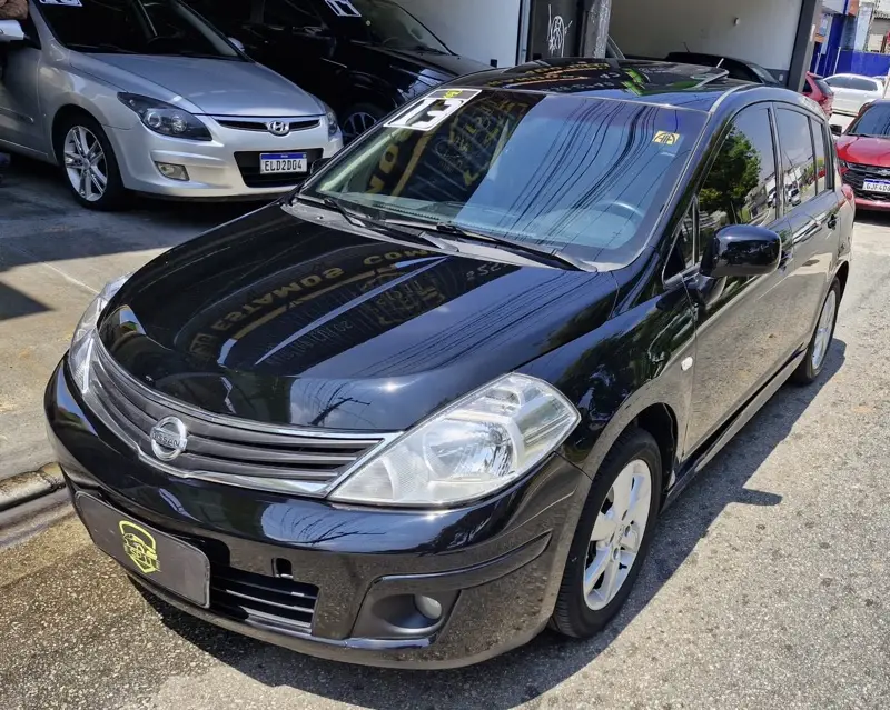 Nissan Tiida SL 1.8 (flex) (aut)