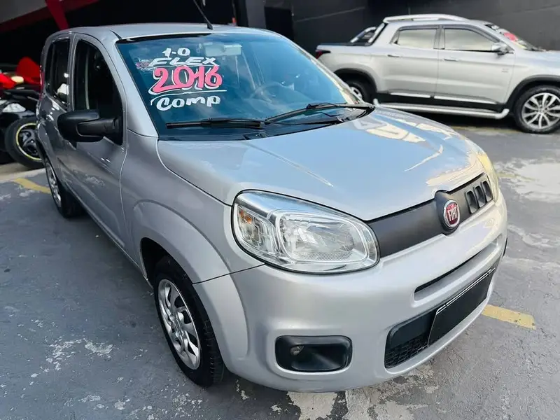 Fiat Uno Attractive 1.0 (Flex) 4p
