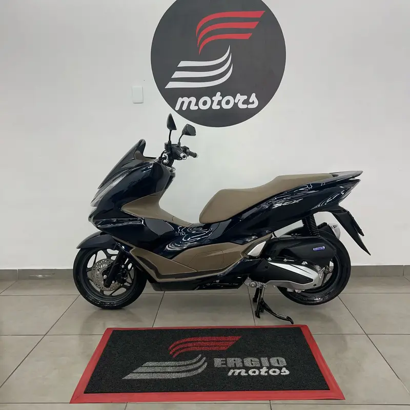 Honda PCX 160 DLX ABS