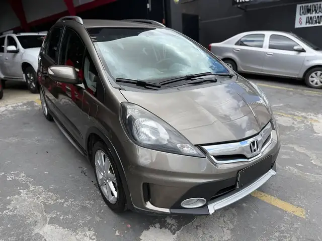 Carro Honda Fit 2014 Twist 1.5 16v (Flex)
