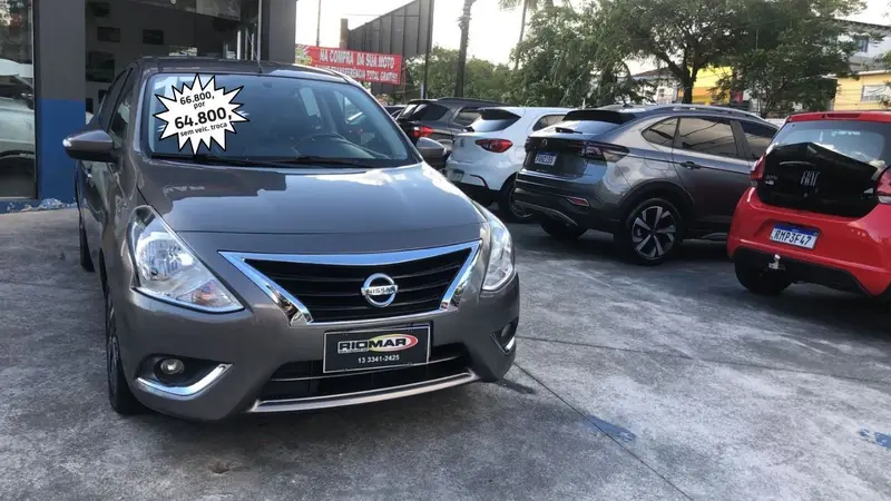 Nissan Versa 1.6 16V SL FlexStart CVT (Flex)