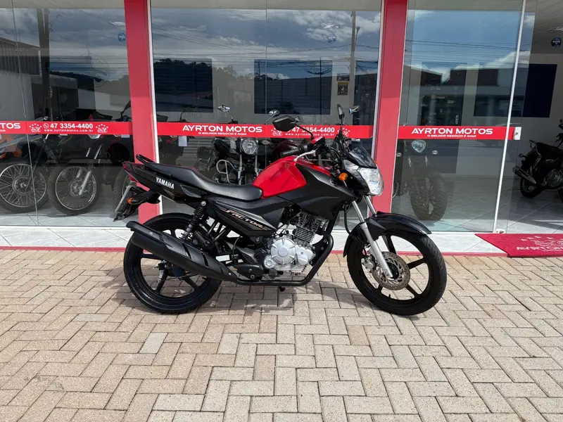 Yamaha YBR 125i Factor UBS