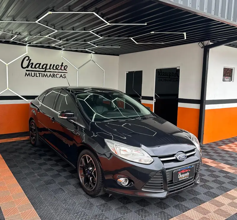 Ford Focus Sedan Titanium Plus 2.0 16V PowerShift (Aut)