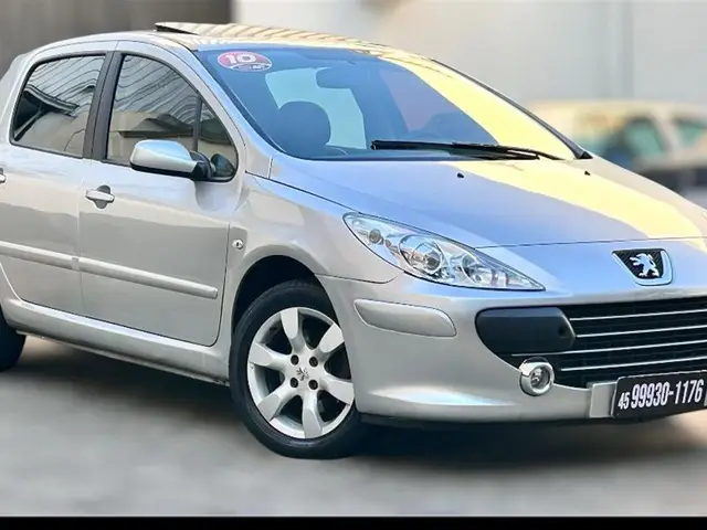 Carro Peugeot 307 2010 Hatch. Feline 2.0 16V (flex) (aut)