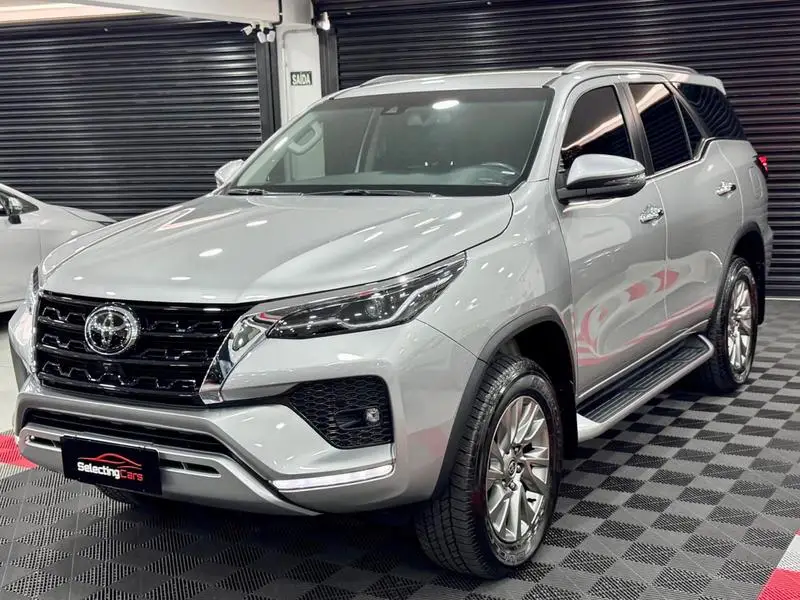 Toyota SW4 SRX 2.8 Turbodiesel 4x4 (Aut.) (7 Lugares)