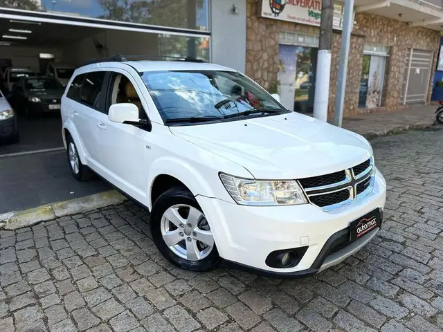 Carro Dodge Journey 2013 SXT 3.6 (aut)