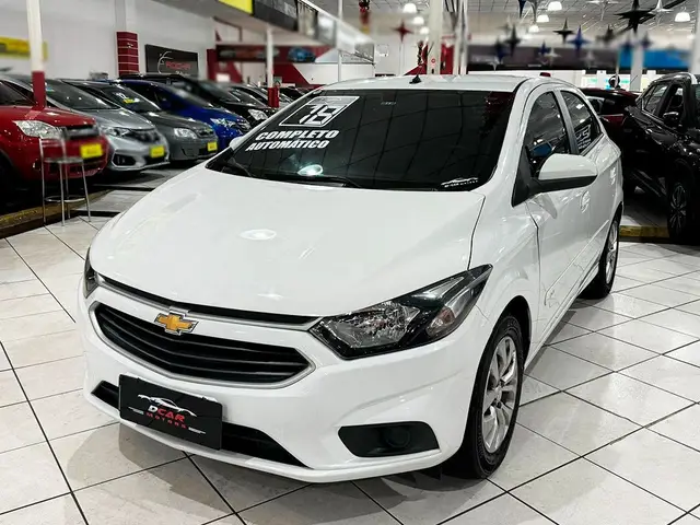 Carro Chevrolet Onix 2018 1.4 LT SPE/4 (Aut)