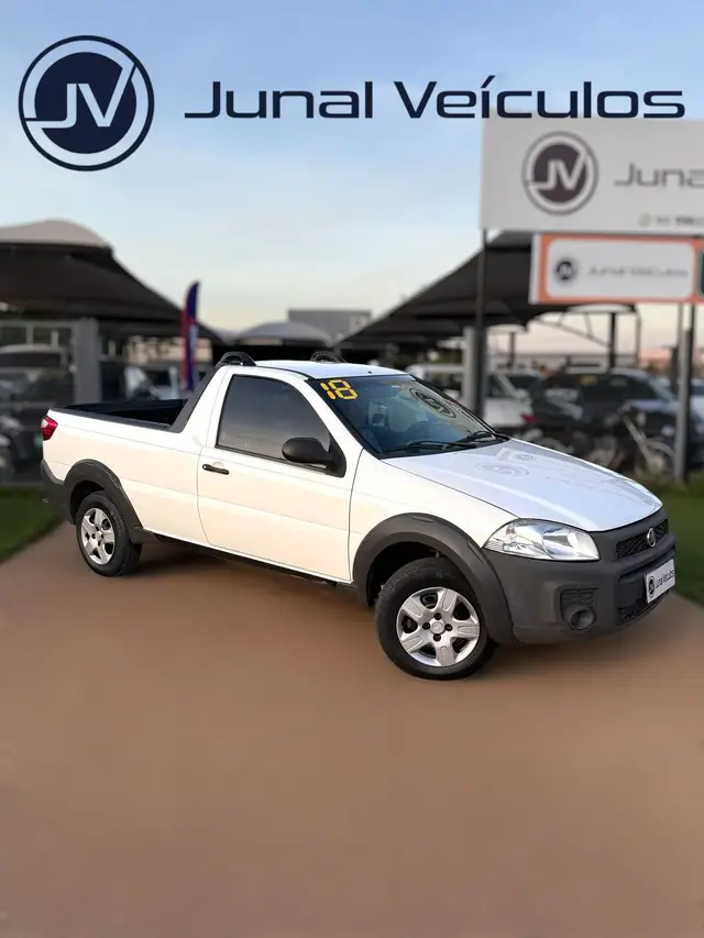 Carro Fiat Strada 2018 Hard Working 1.4 (Flex) (Cabine Simples)
