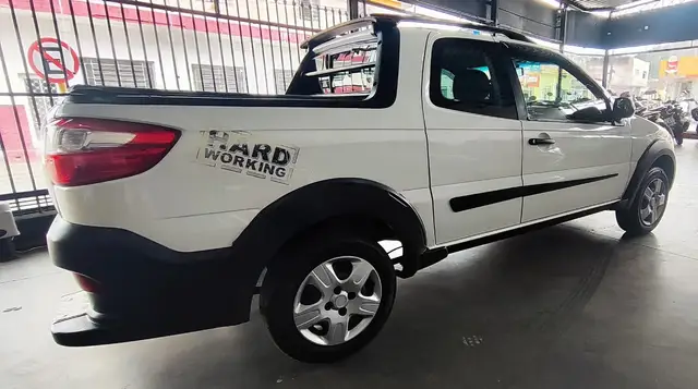 Carro Fiat Strada 2016 Working 1.4 (Flex) (Cabine Dupla)