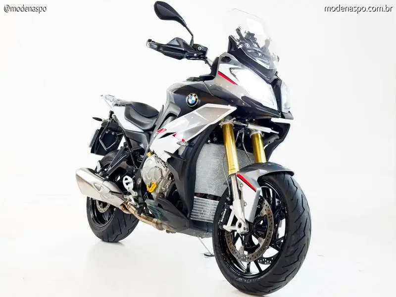 BMW RR