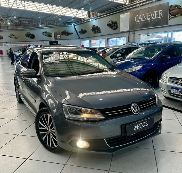 Carro Volkswagen Jetta 2012 2.0 TSI Highline DSG