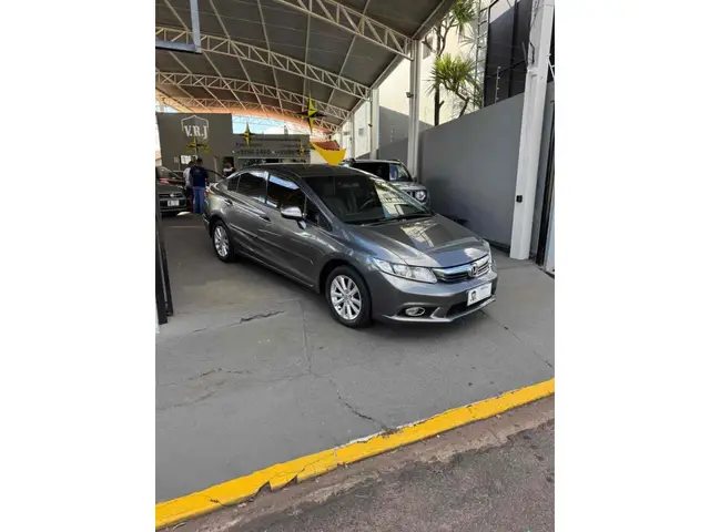 Carro Honda Civic 2014 New  LXR 2.0 i-VTEC (Aut) (Flex)