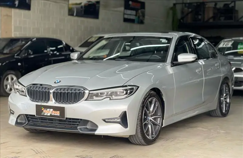 BMW 320i Sport GP 2.0 Turbo (Aut)