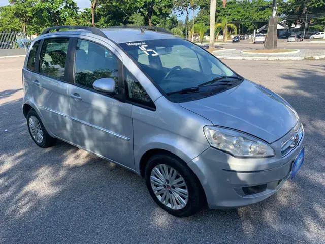 Carro Fiat Idea 2015 Essence 1.6 16V E.TorQ (Flex)