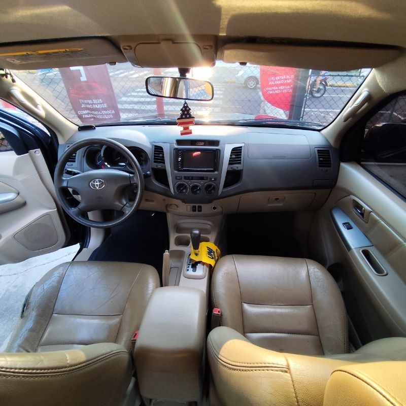 Toyota Hilux SW4