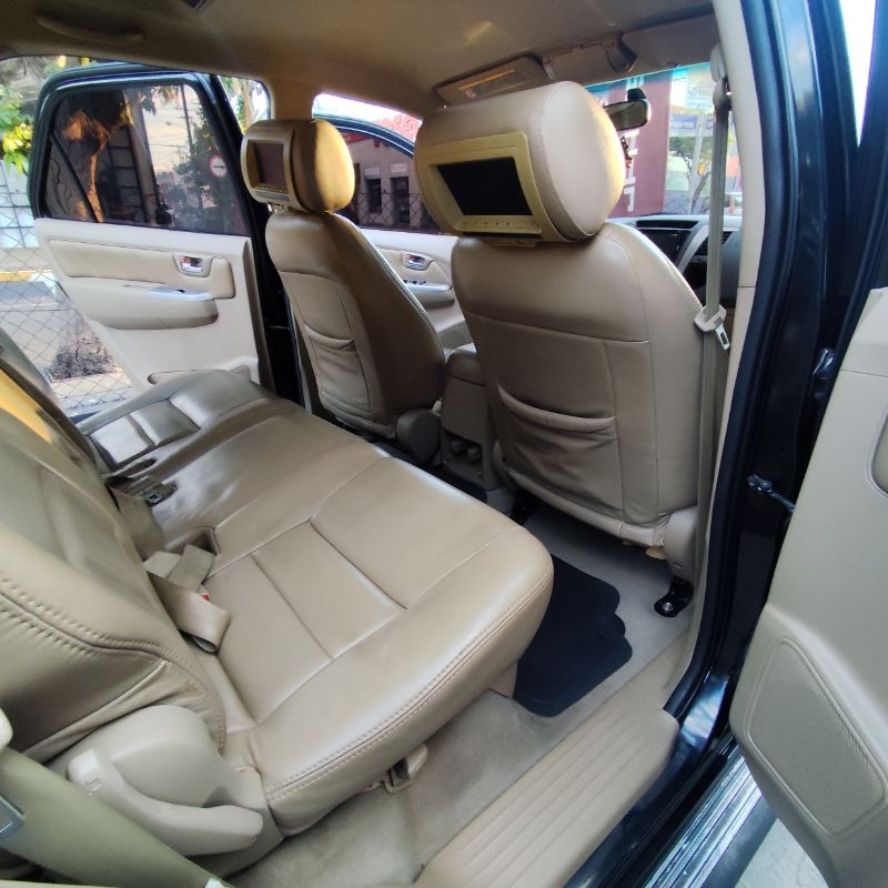 Toyota Hilux SW4