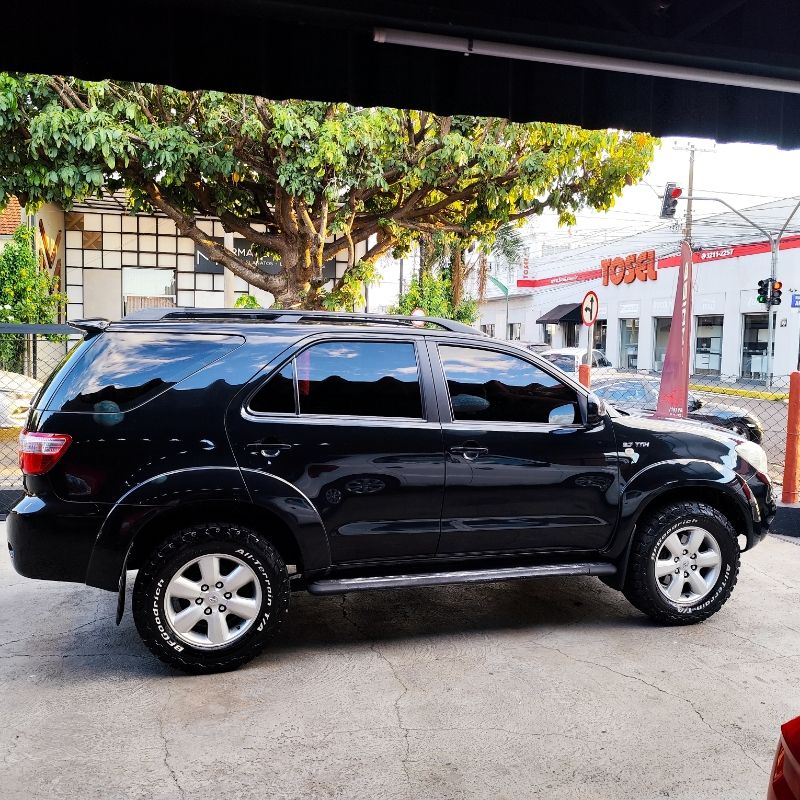 Toyota Hilux SW4