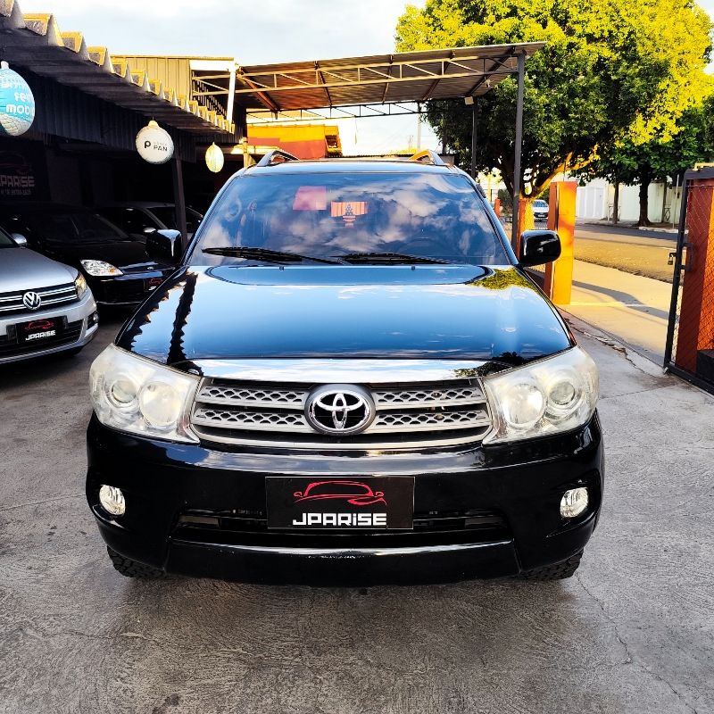 Toyota Hilux SW4