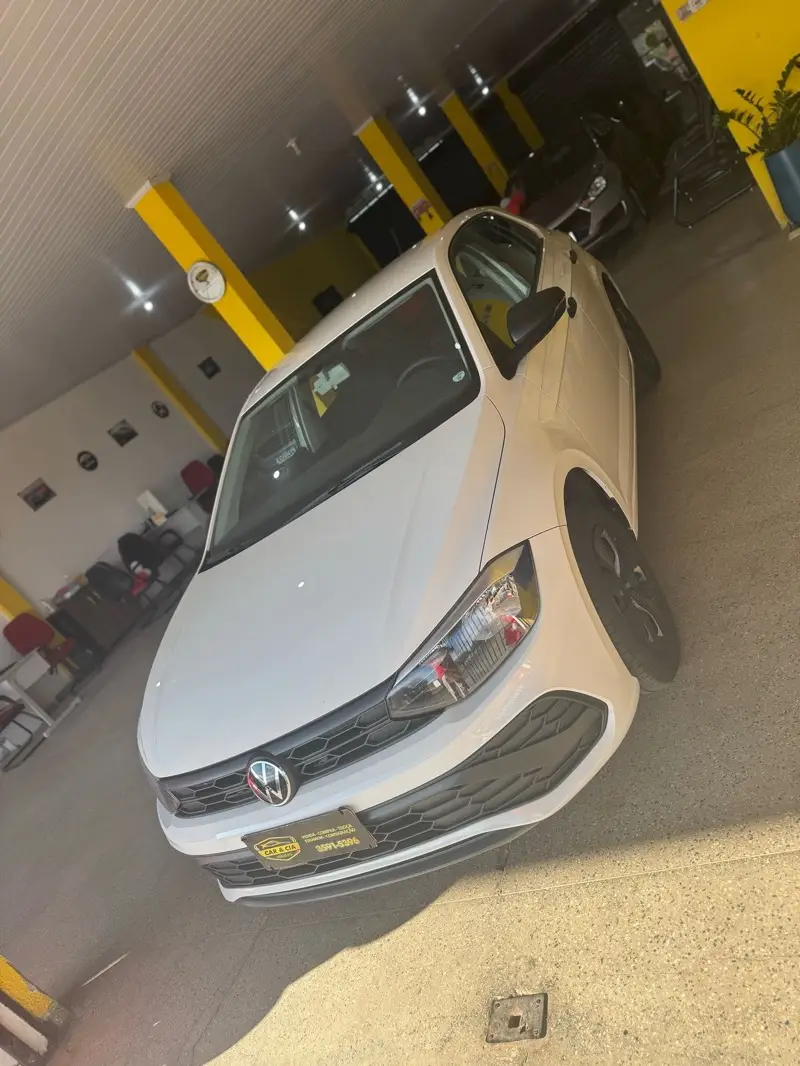 Volkswagen Polo Track 1.0 Flex 12V 5p