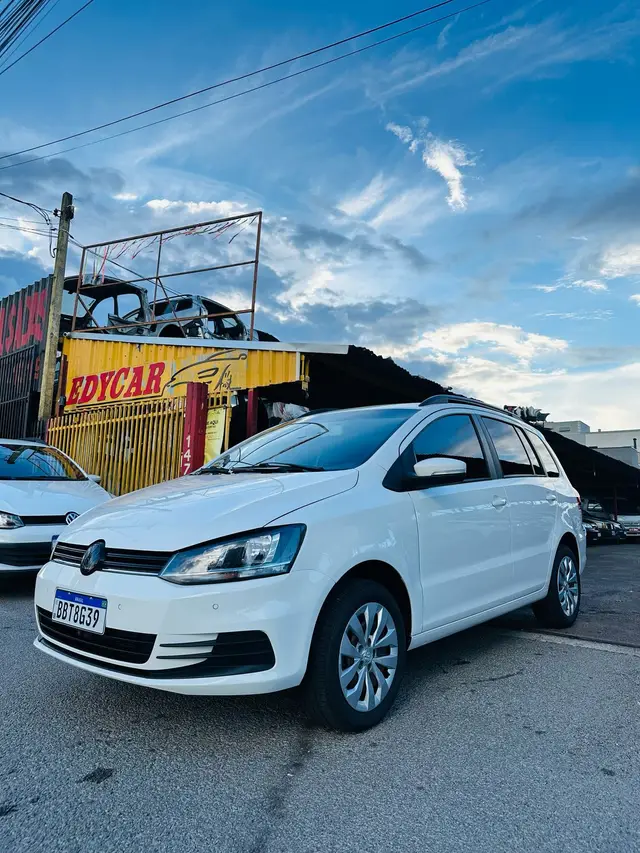 Carro Volkswagen SpaceFox 2018 1.6 MSI Trendline (Flex)