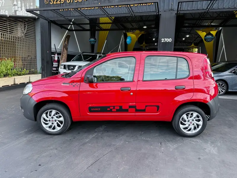 Fiat Uno Vivace 1.0 8V (Flex) 4p