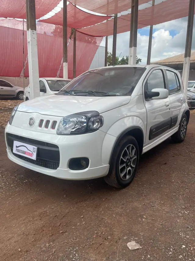 Carro Fiat Uno 2012 Sporting 1.4 8V (Flex) 2p