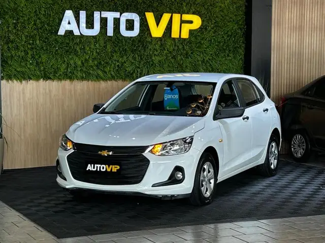 Carro Chevrolet Onix 2024 1.0
