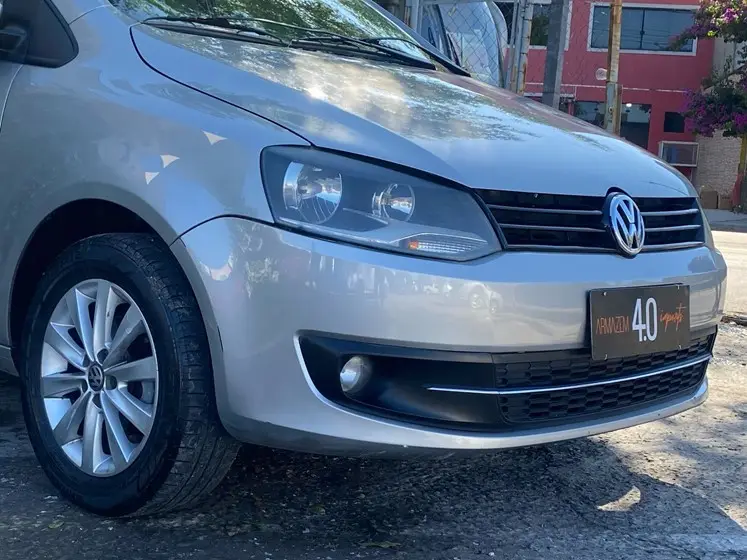 Volkswagen SpaceFox Sportline 1.6 8V (Flex)
